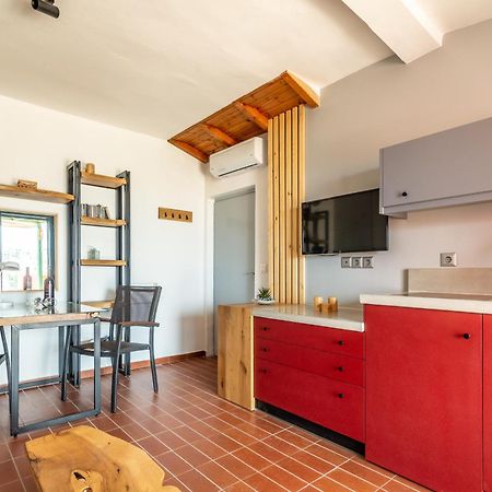 City Loft Near The Airport With Seaview Iraklion Buitenkant foto